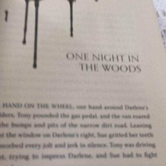 Books Midsummer Night’s Scream & Four - Picture 6 of 6